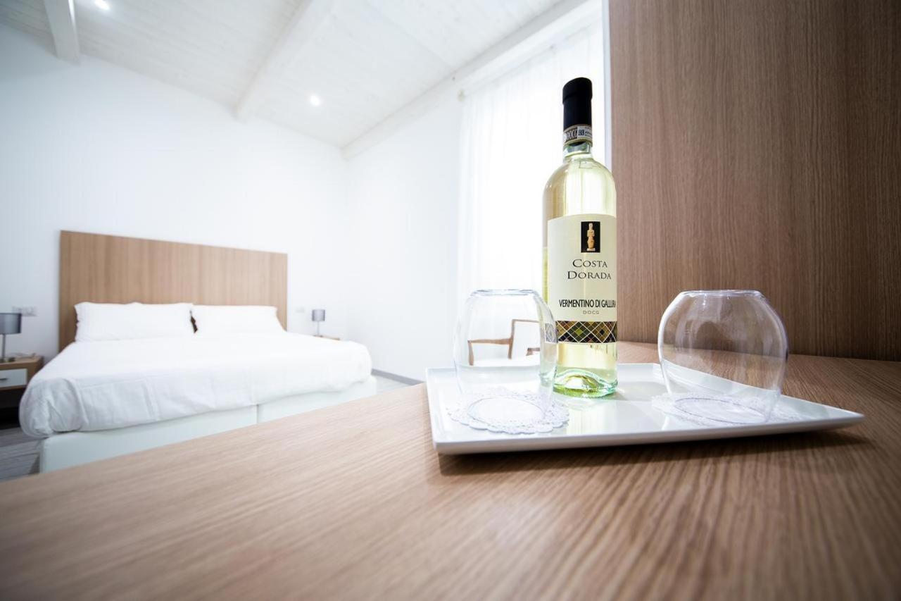 La Promenade Rooms & Suites Olbia Kültér fotó