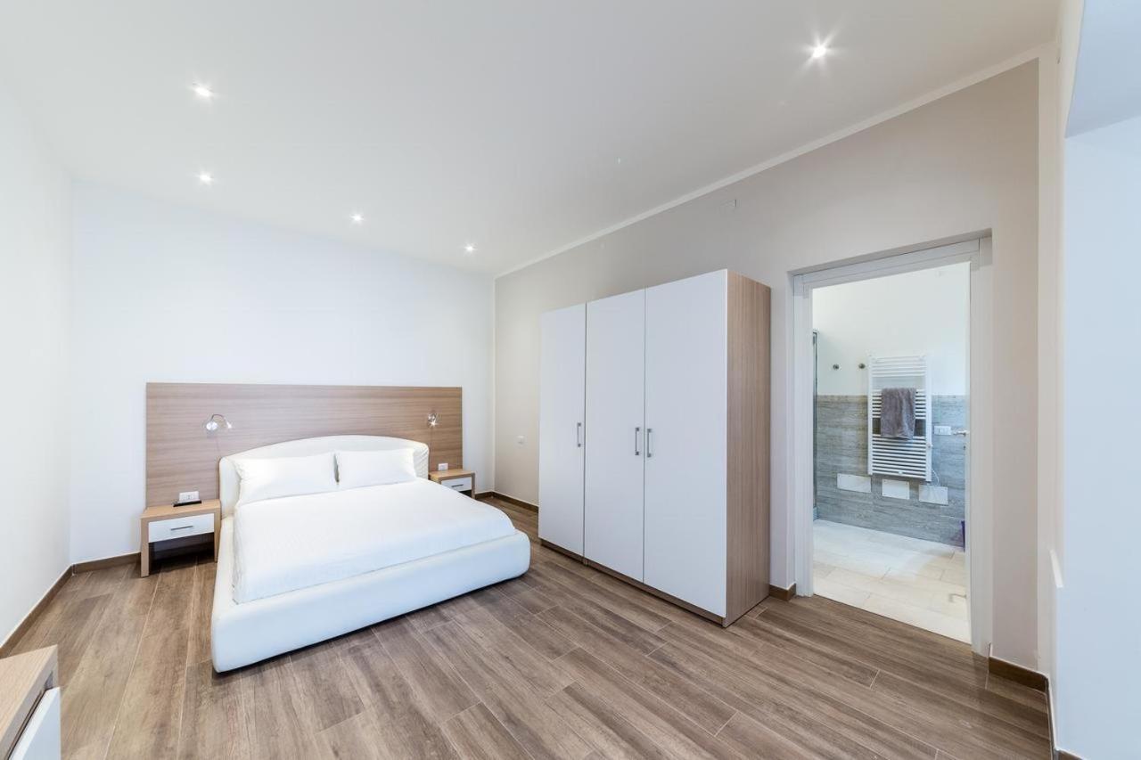 La Promenade Rooms & Suites Olbia Kültér fotó