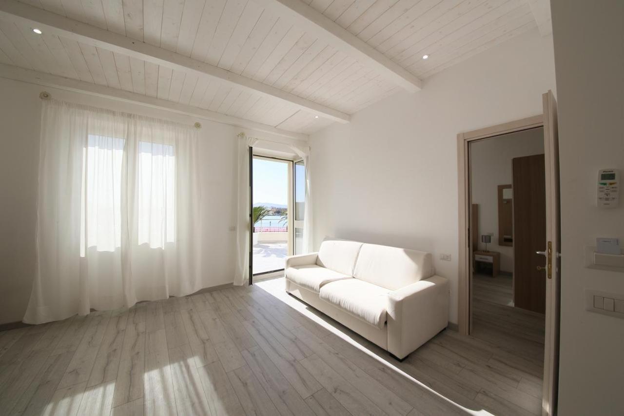 La Promenade Rooms & Suites Olbia Kültér fotó